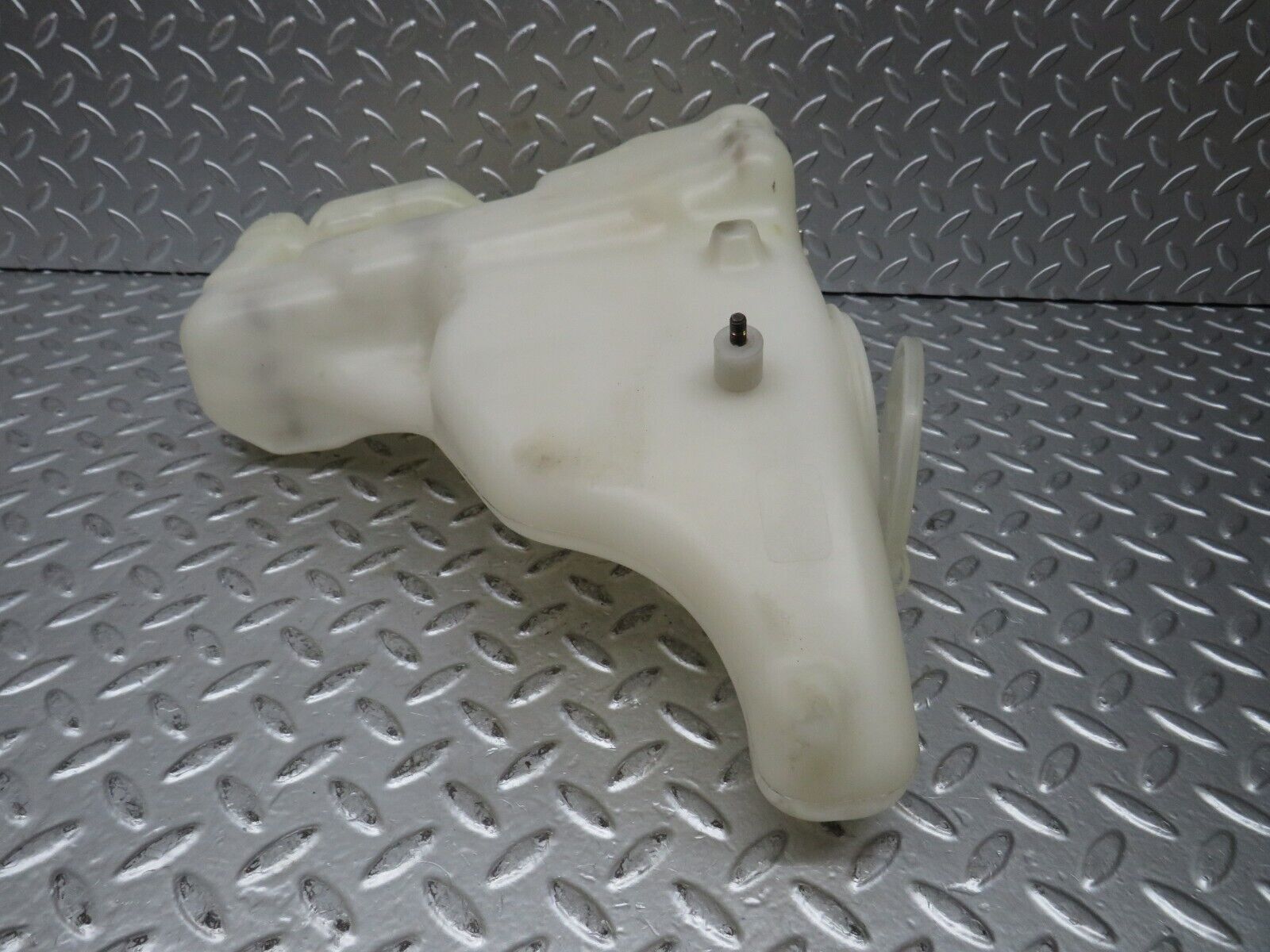 27599 Mercedes-Benz S124 300TE Windscreen Washer Reservoir Tank 1248691120