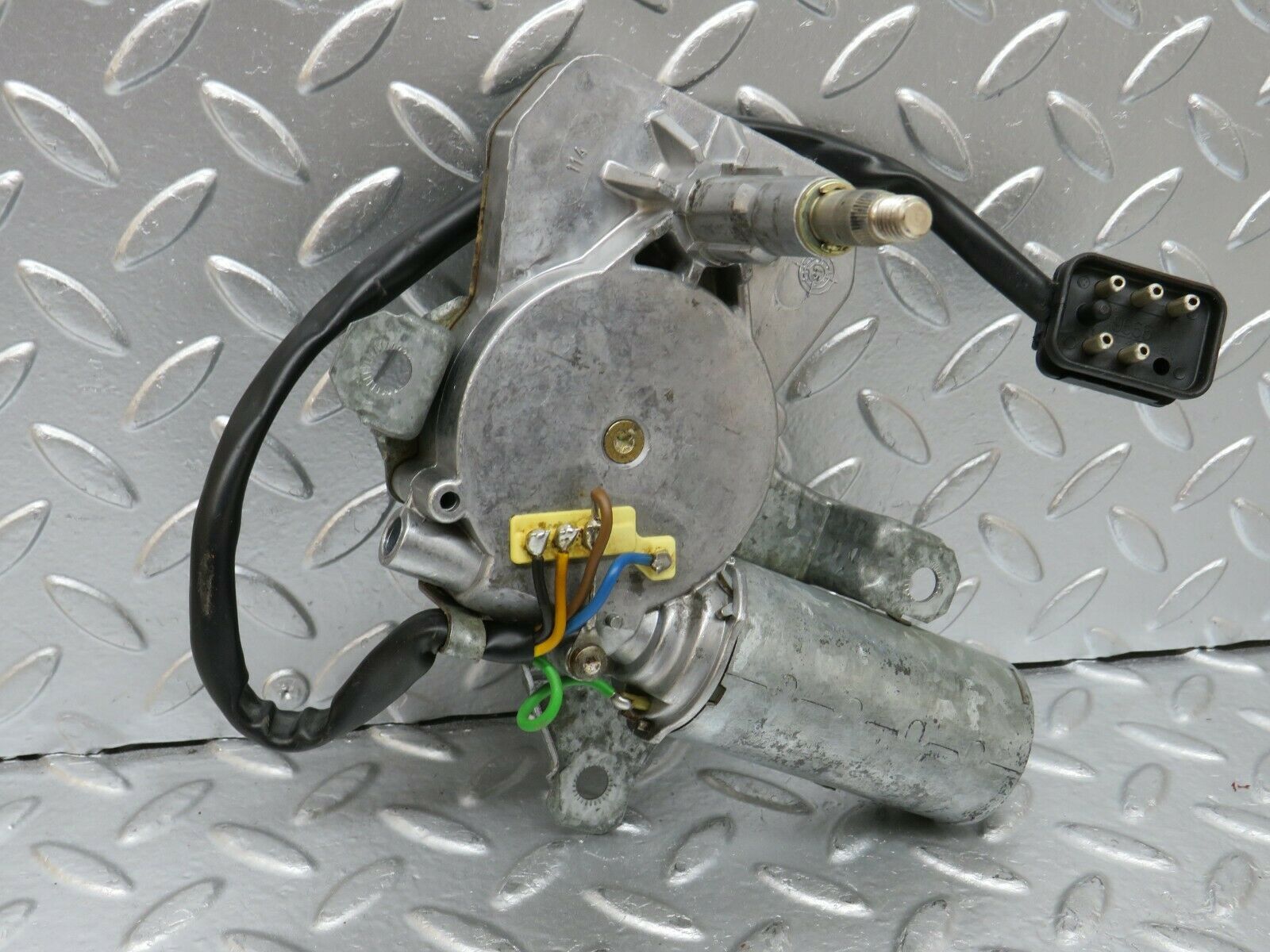 24422 Mercedes-Benz S124 220TE Wagon Rear Wiper Motor 1248201242