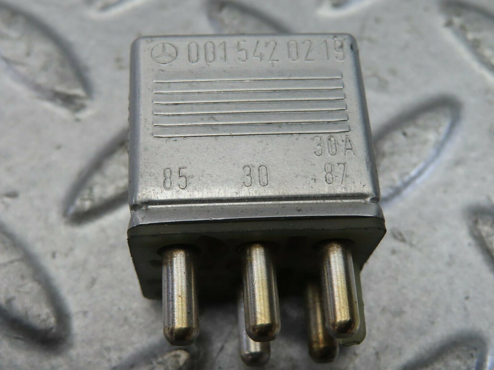 9424 Mercedes-Benz C124 300CE Coupe Multi Purpose Relay 0015420219