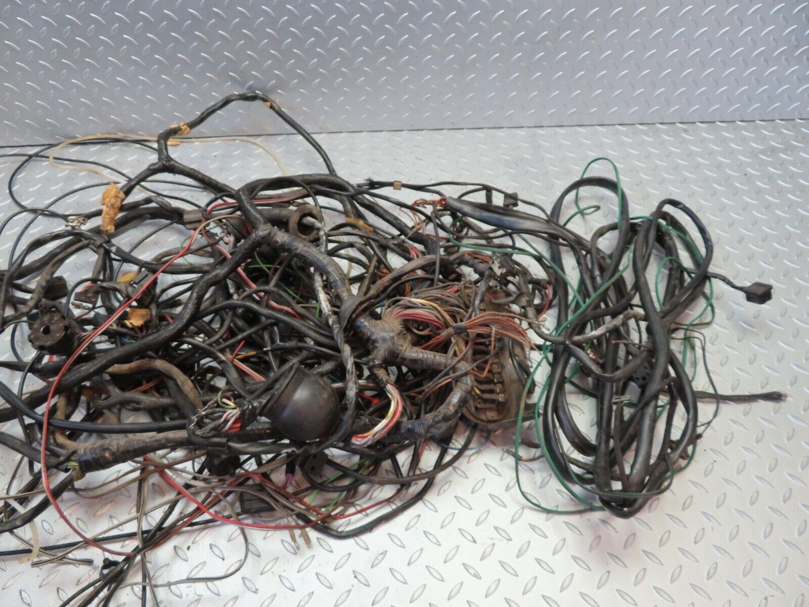 12645 Mercedes-Benz W108 280SE 3.5 Engine Chassis Body Wire Wiring Harness