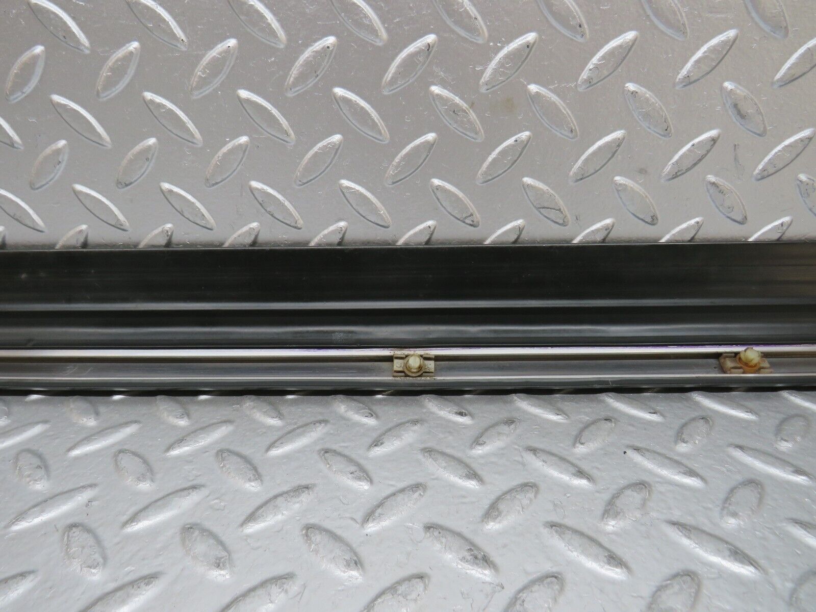 27899 Mercedes-Benz W123 280E Front Left Door Lower Moulding Trim