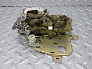 31361 Mercedes-Benz S124 220TE Wagon Tailgate Lock Mechanism