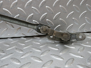 S123 Wagon windscreen wiper linkage used OEM