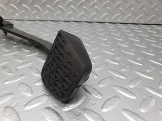 41457 Mercedes-Benz W124 200E Brake Pedal With Rubber 2012920082