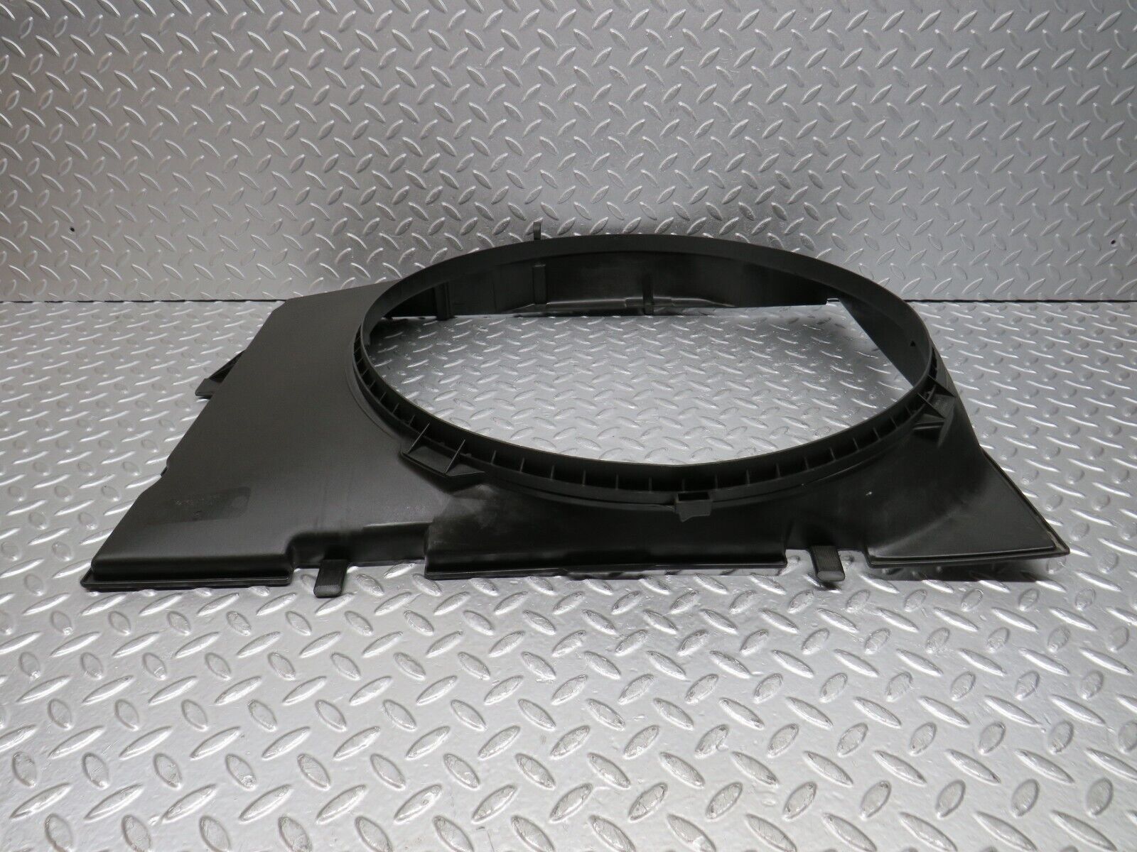 39412 Mercedes-Benz R129 320SL Coupe Radiator Fan Shroud Cover 1295051155 1295000655