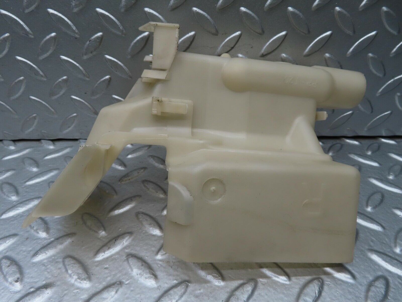 14885 Mercedes-Benz W140 S320 Door Lock Mechanism Cover 1407230108