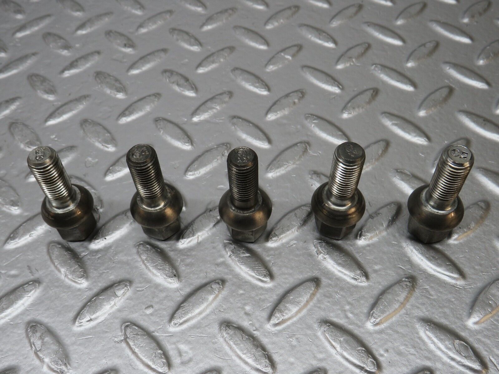 32231 Mercedes-Benz 5x Alloy Wheel Lug Bolt M12x1.5