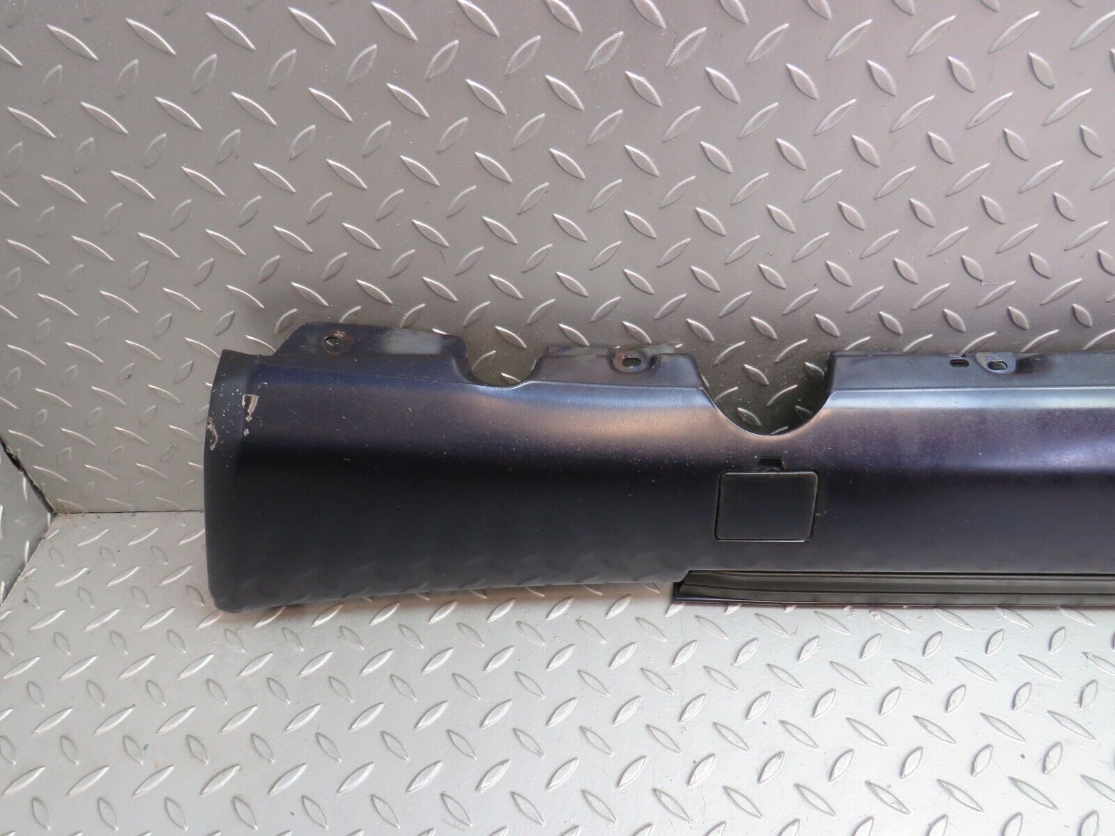 25701 Mercedes-Benz W124 280E Side Skirt Right Side 1246902440