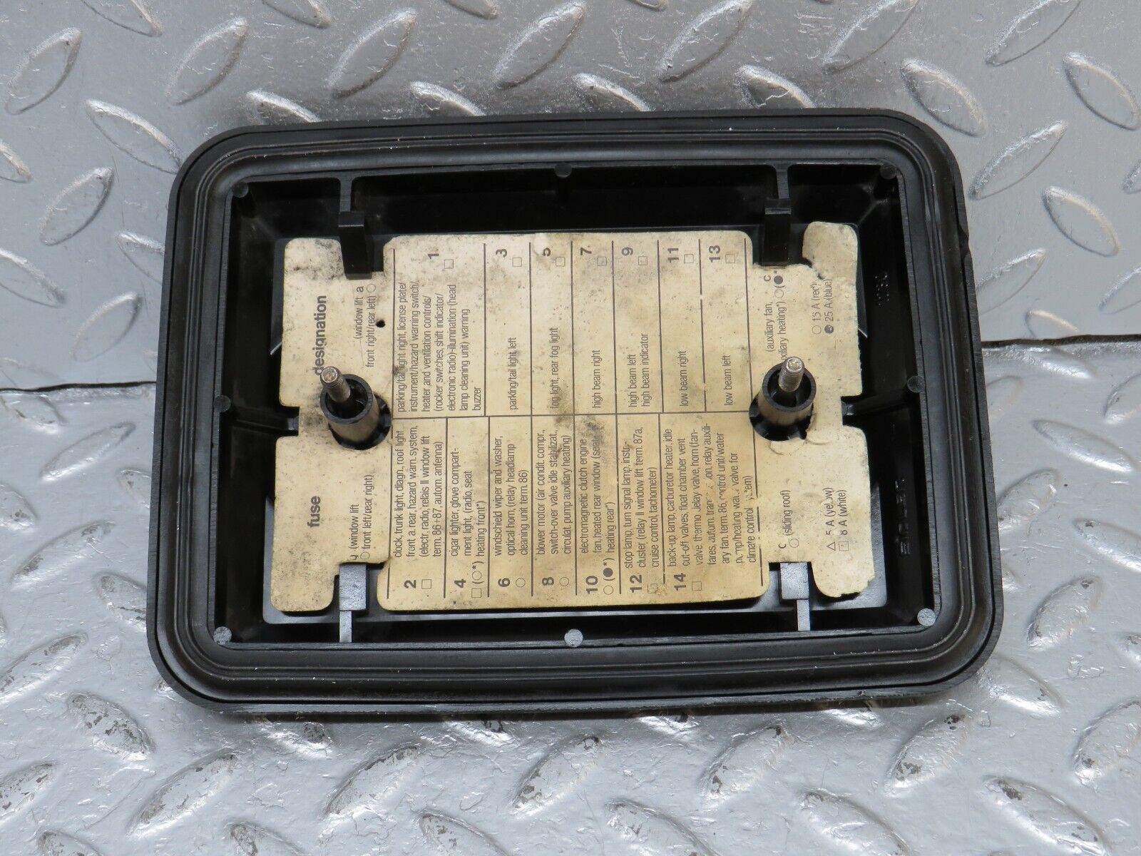 40572 Mercedes-Benz W123 300D Fuse Box Cover Lid 1235400082