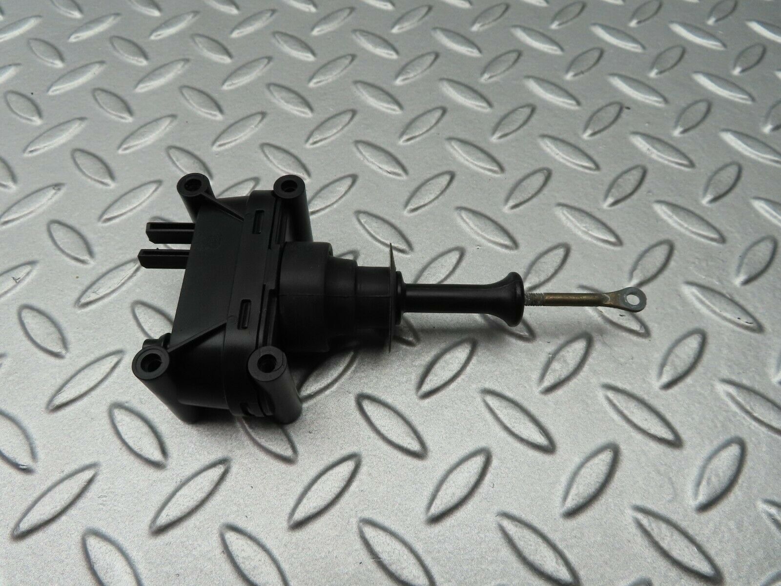 5297 Mercedes-Benz W124 230E Door Lock Vacuum Actuator Rear Left