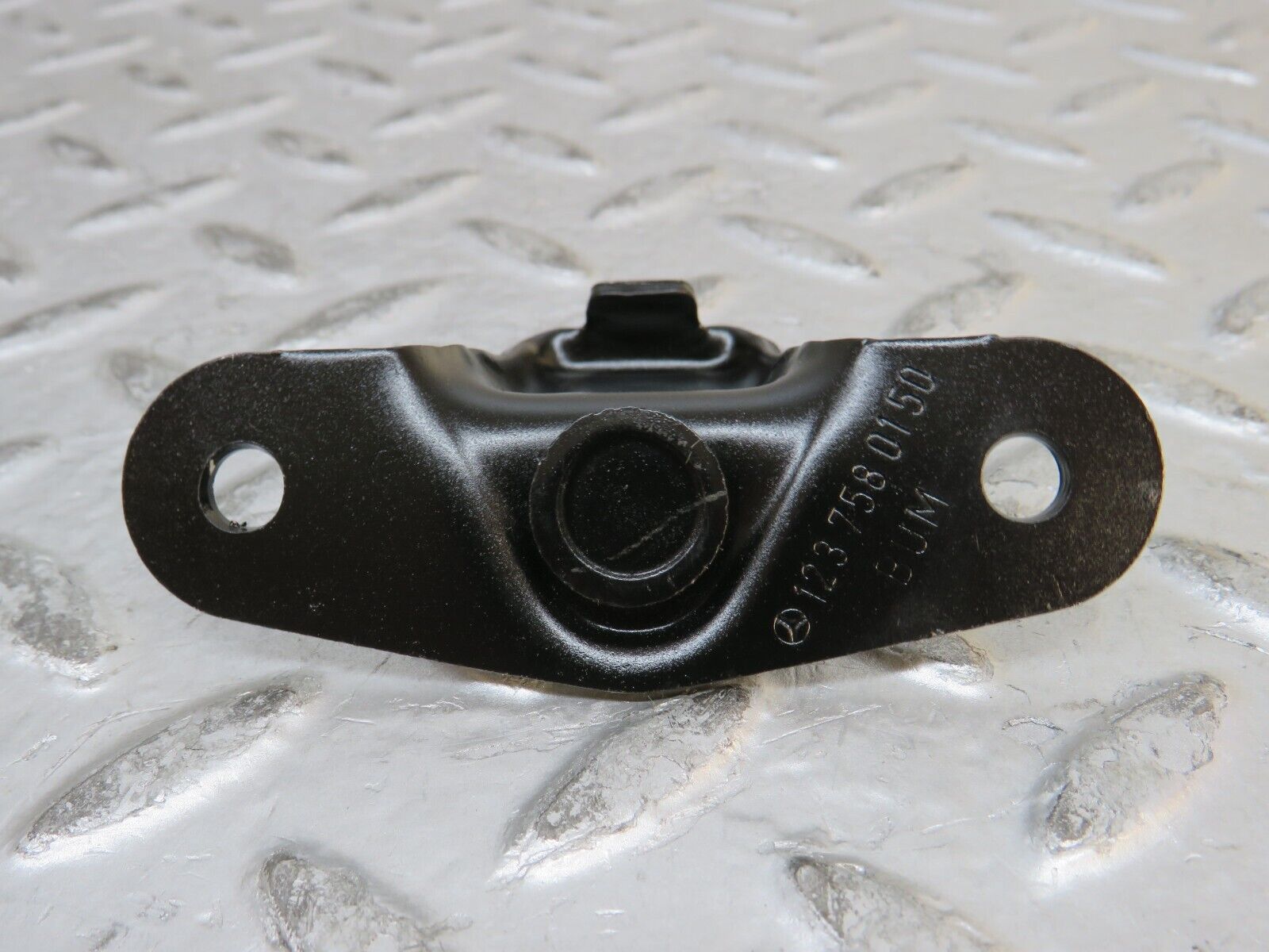 28797 Mercedes-Benz W123 230E Trunk Lock Latch 1237580150