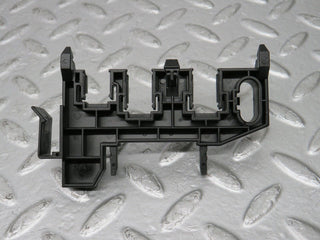 33479 Mercedes-Benz W202 C180 Steering Column Cable Bracket 2025461043