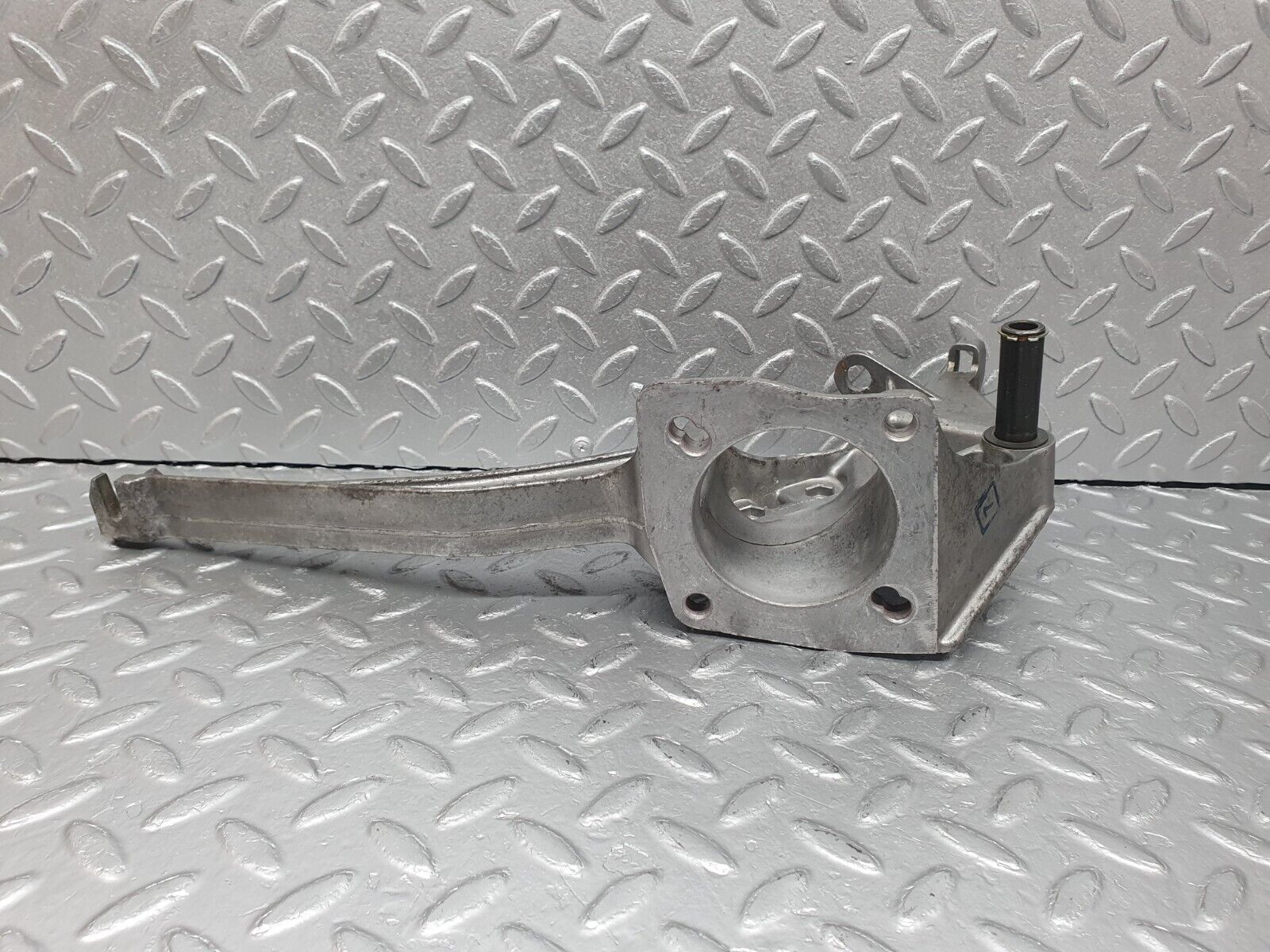 41043 Mercedes-Benz W126 300SE Brake Pedal Bracket 1262902419