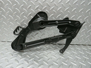 24237 Mercedes-Benz S124 220TE Wagon Bonnet Hinge Left Side 1298870174