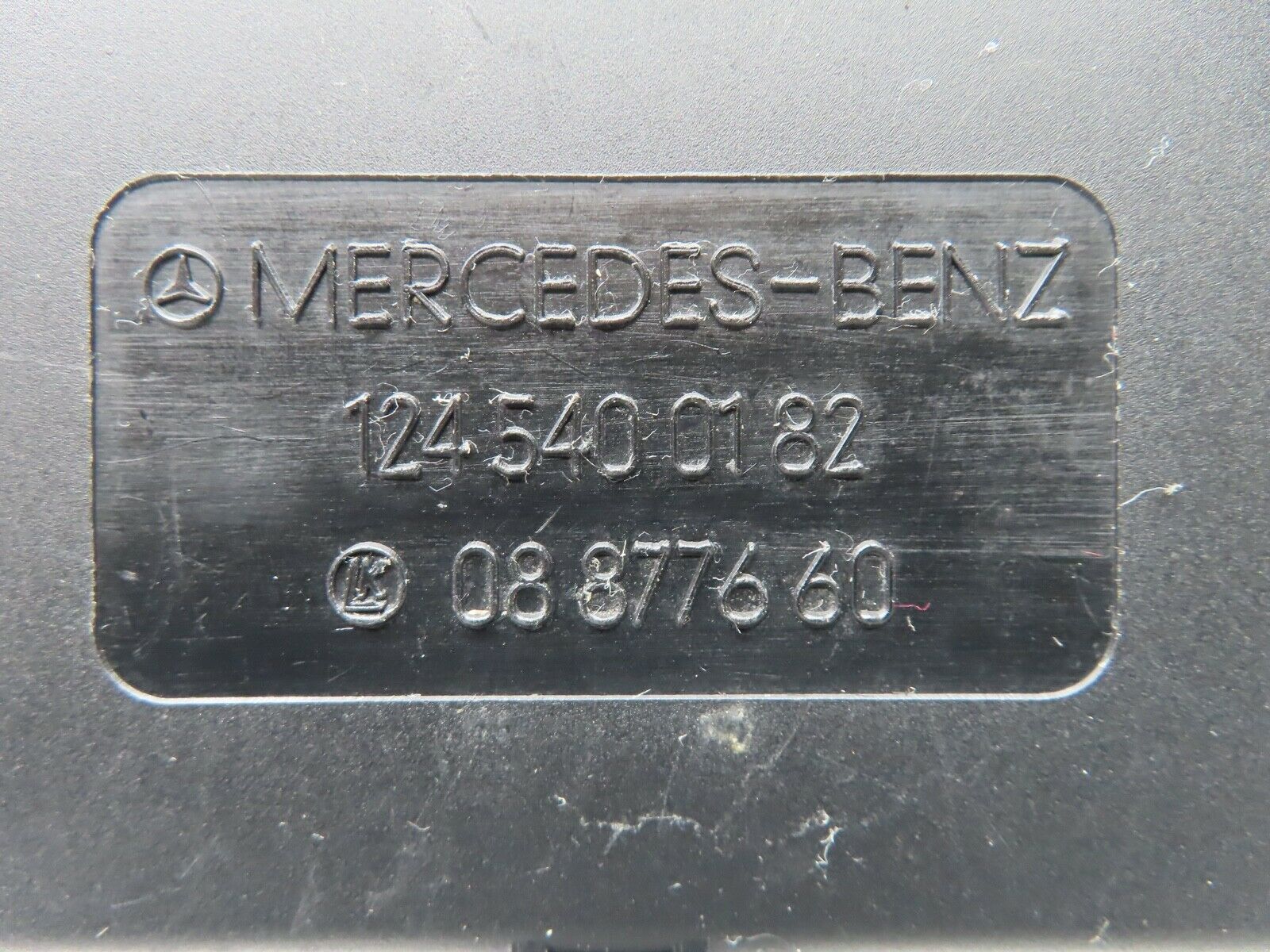 19905 Mercedes-Benz R129 300SL Coupe Fuse Box Cover Lid 1245400182