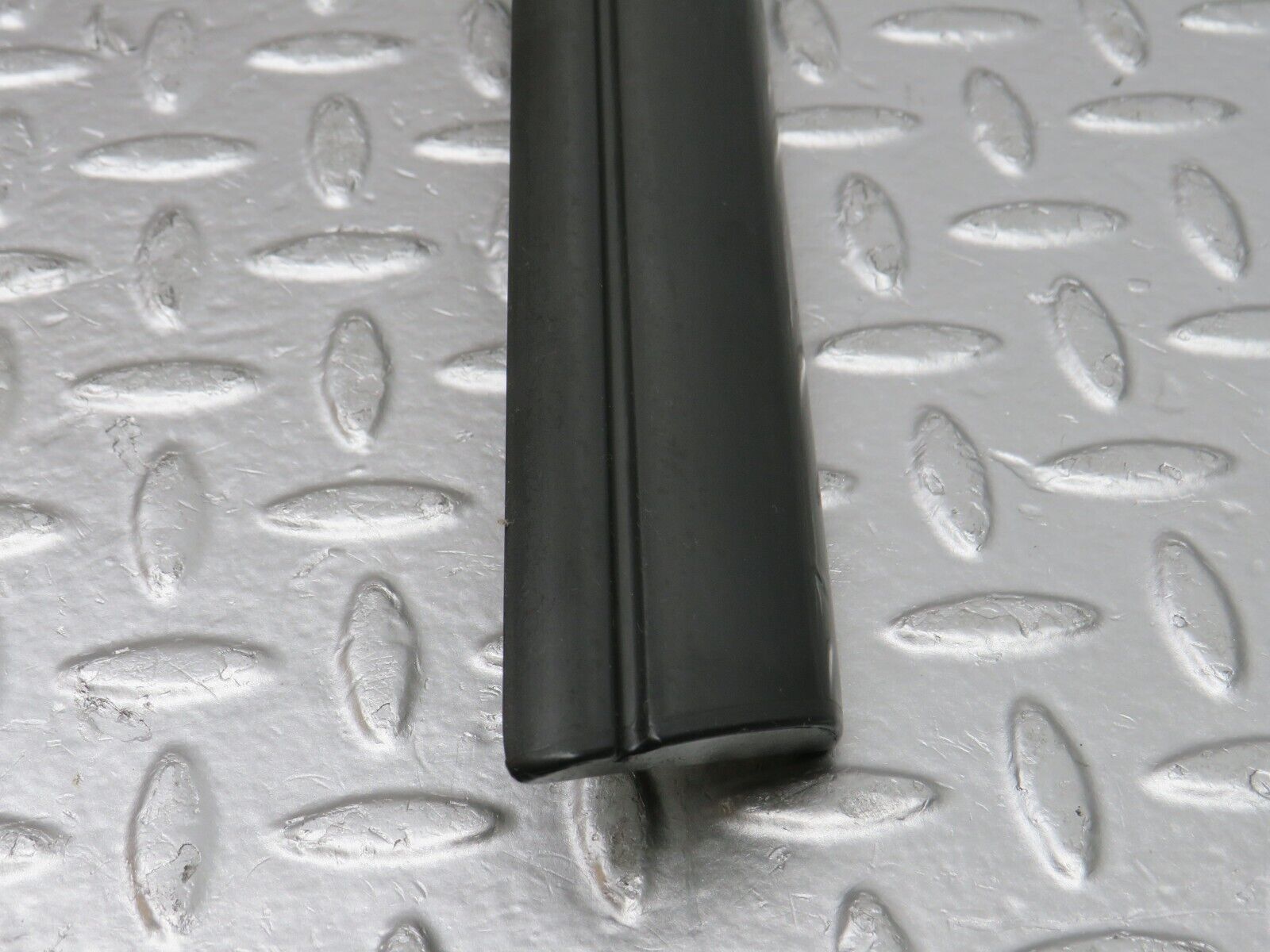 32303 Mercedes-Benz S124 300TE Wagon Rear Right Door Lower Moulding Trim