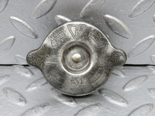34317 Mercedes-Benz C126 380SEC Coupe Radiator Cap