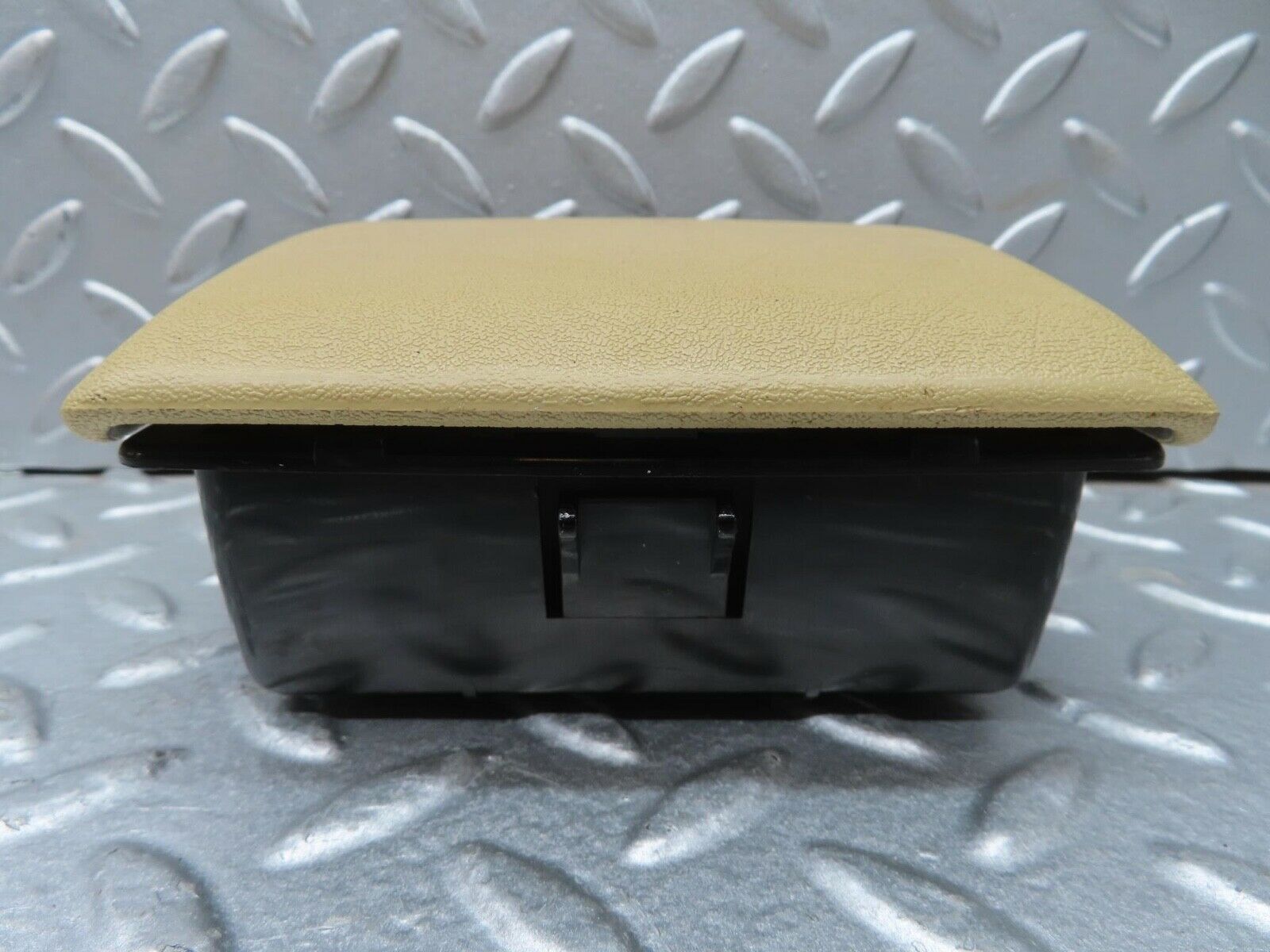 13557 Mercedes-Benz W123 200 Rear Door Ashtray