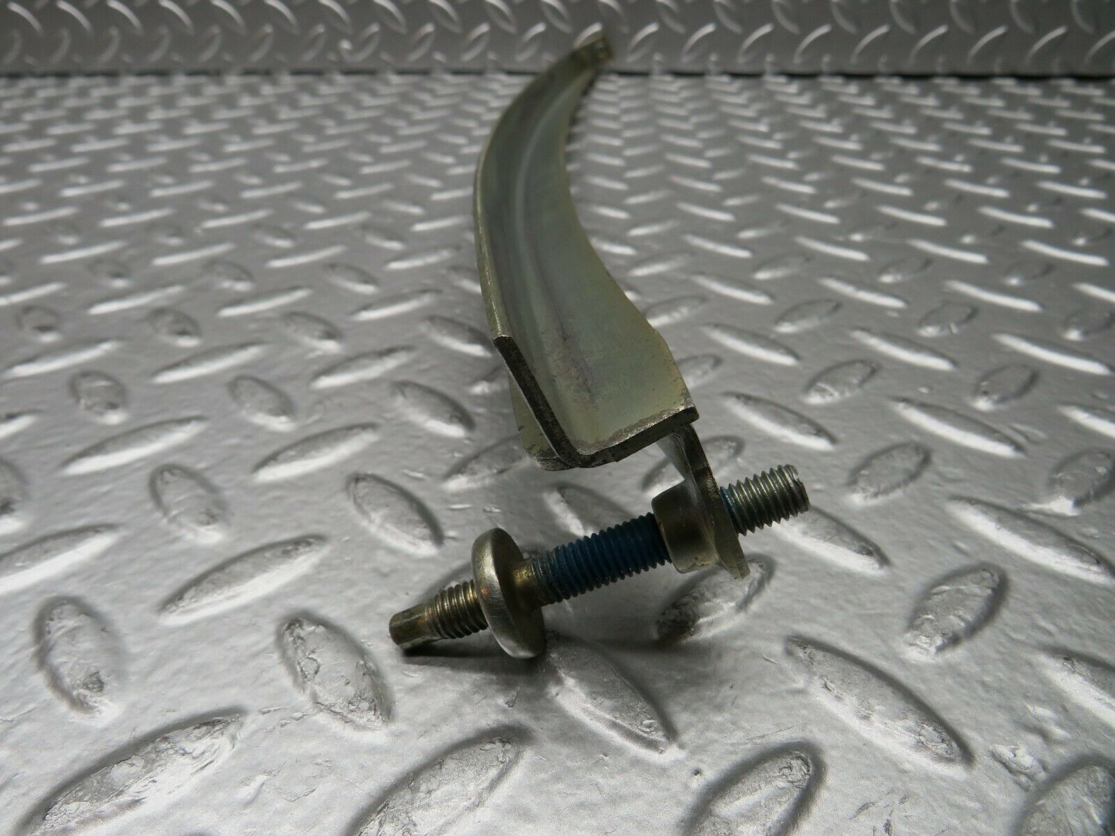 22531 Mercedes-Benz C124 E220 Coupe Right Door Window Channel