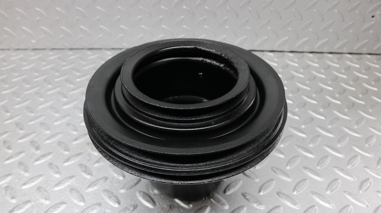 37202 Mercedes-Benz C126 420SEC Coupe Crankshaft Pulley 1160322704