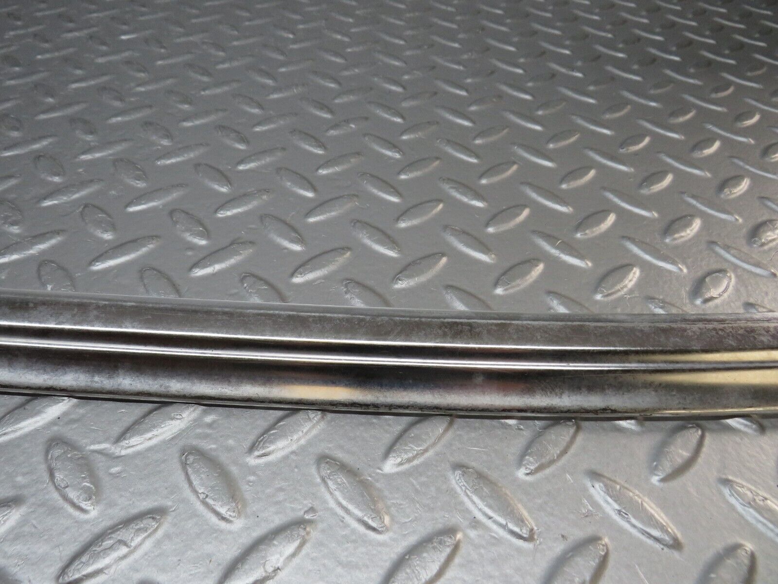 37582 Mercedes-Benz W109 300SEL Rear Windscreen Chrome Frame