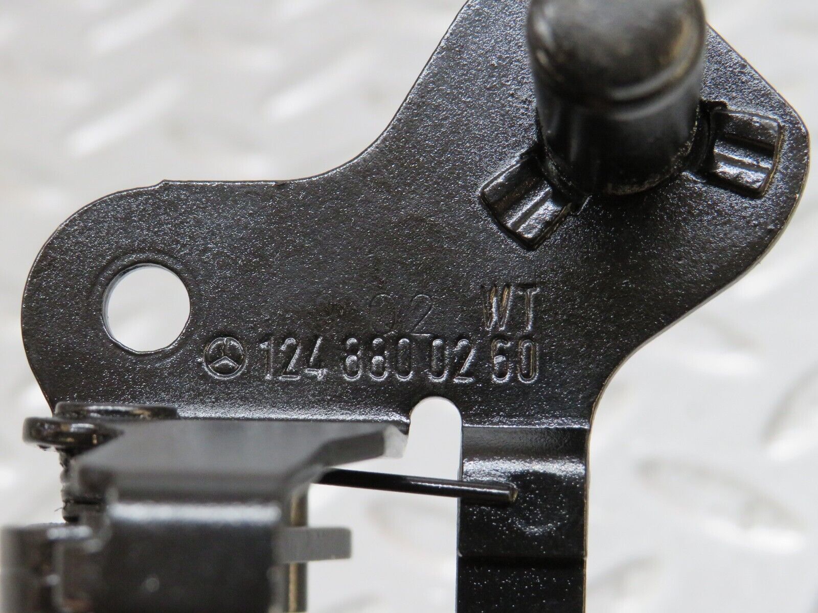 29442 Mercedes-Benz W124 230E Bonnet Lock Catch 1248800260
