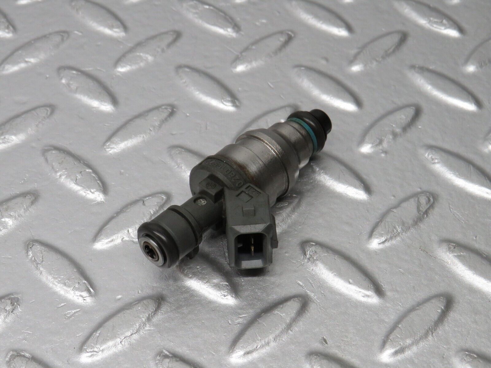 39421 Mercedes-Benz R129 320SL Coupe Fuel Injector Bosch 0000787323 0280155209
