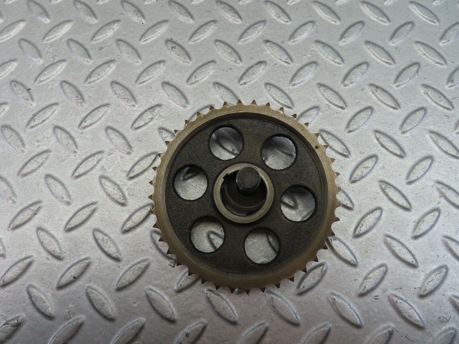 8037 Mercedes-Benz W115 220D Camshaft Timing Gear 1210520201