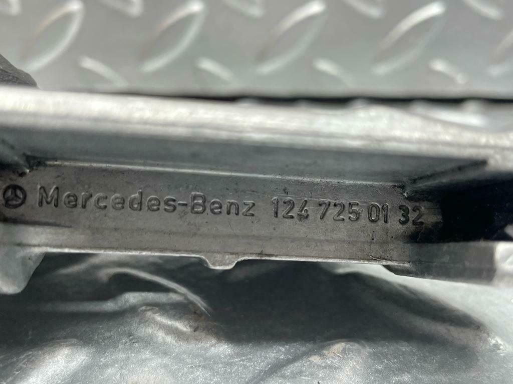 20121 Mercedes-Benz R129 300SL Coupe Door Window Guide Pad Pair 1247250132