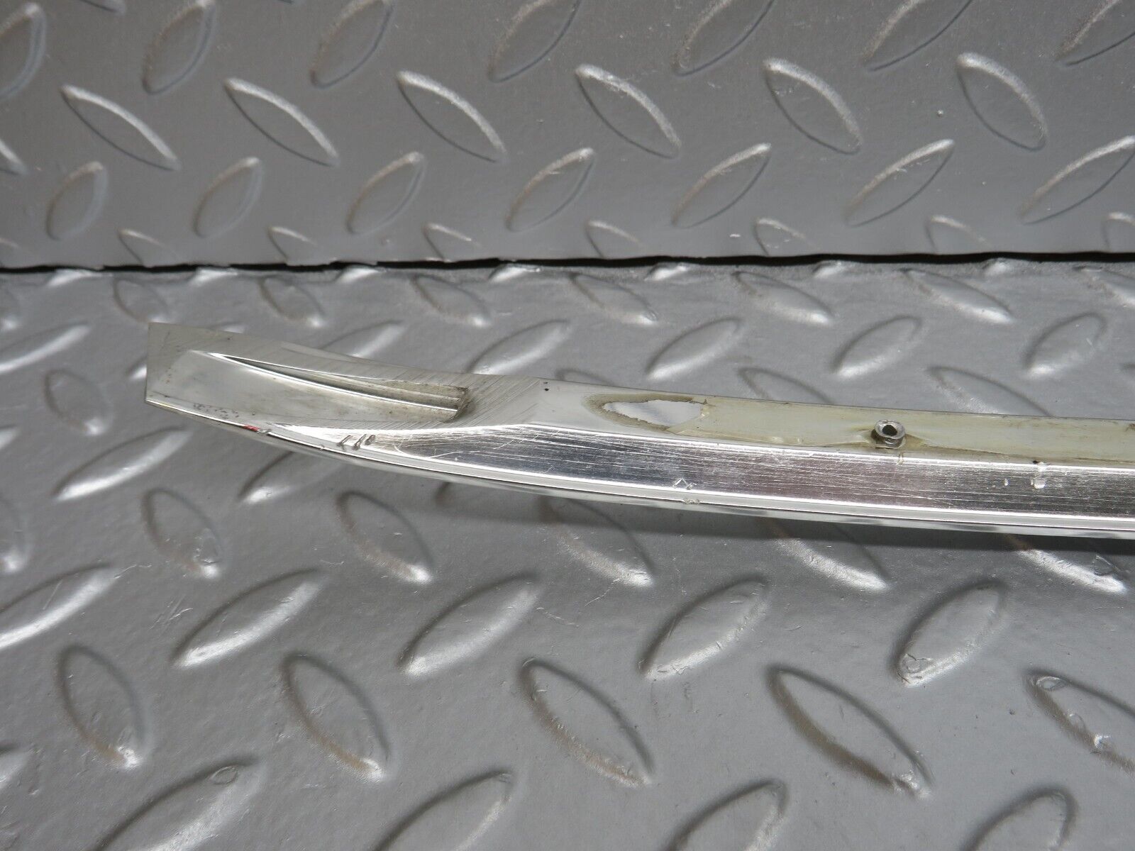 40204 Mercedes-Benz R107 Hardtop Roof Chrome Left Side