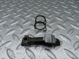 W123 valve rocker arm with retaining spring used OEM