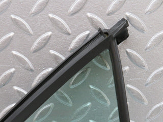 33260 Mercedes-Benz W202 C180 Rear Right Quarter Window Glass 2027350224