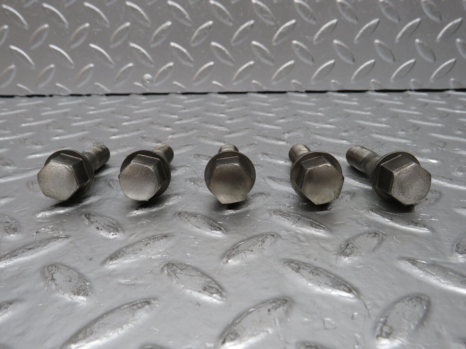 32639 Mercedes-Benz 5x Alloy Wheel Lug Bolt M12x1.5