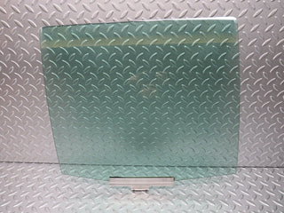 31477 Mercedes-Benz S124 220TE Wagon Rear Right Door Window Glass