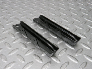 32671 Mercedes-Benz S124 300TE Wagon Air Intake Manifold Bracket