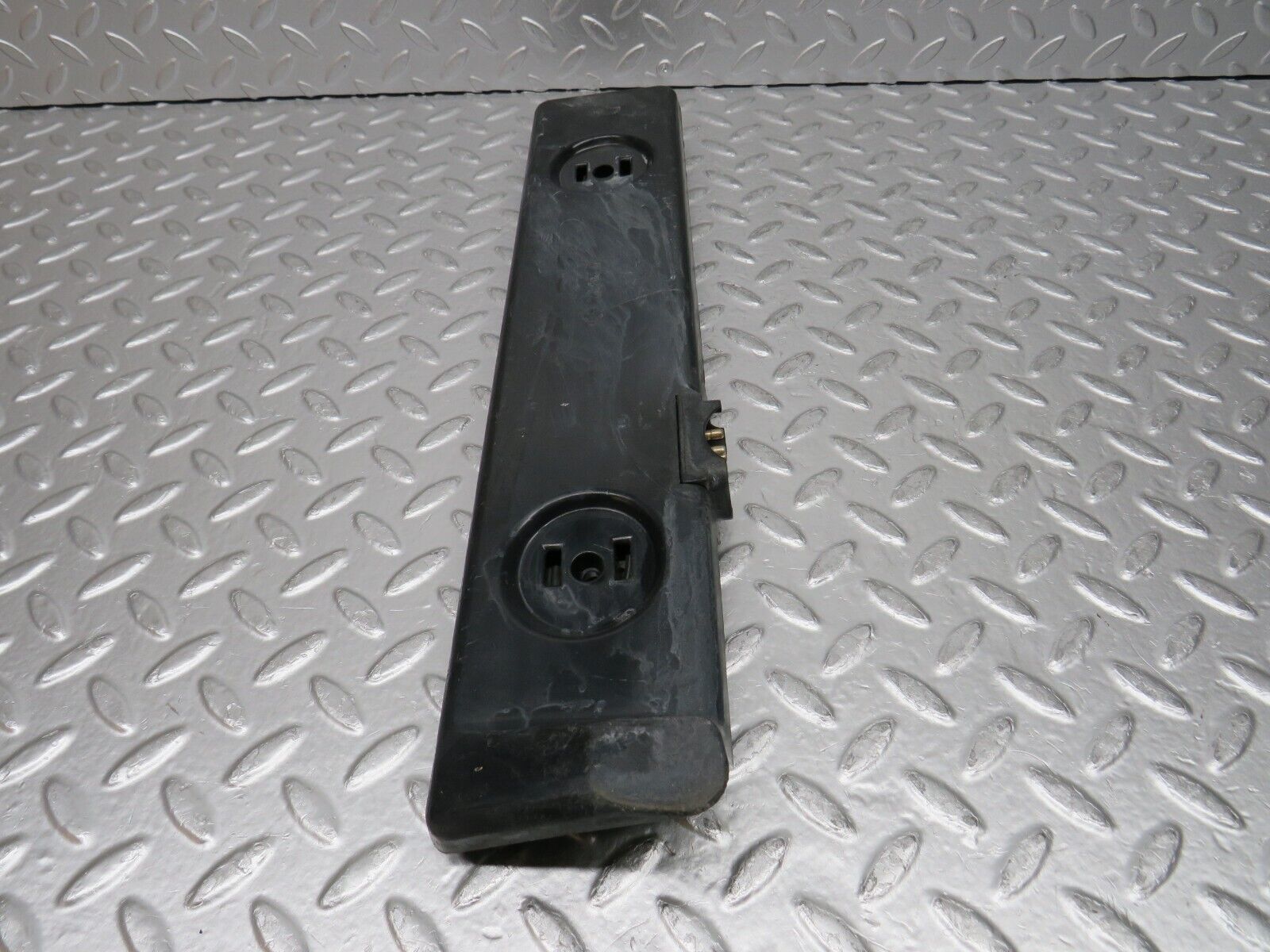 0105 Mercedes-Benz W123 Tail Light Bulb Holder Right Side 22064R