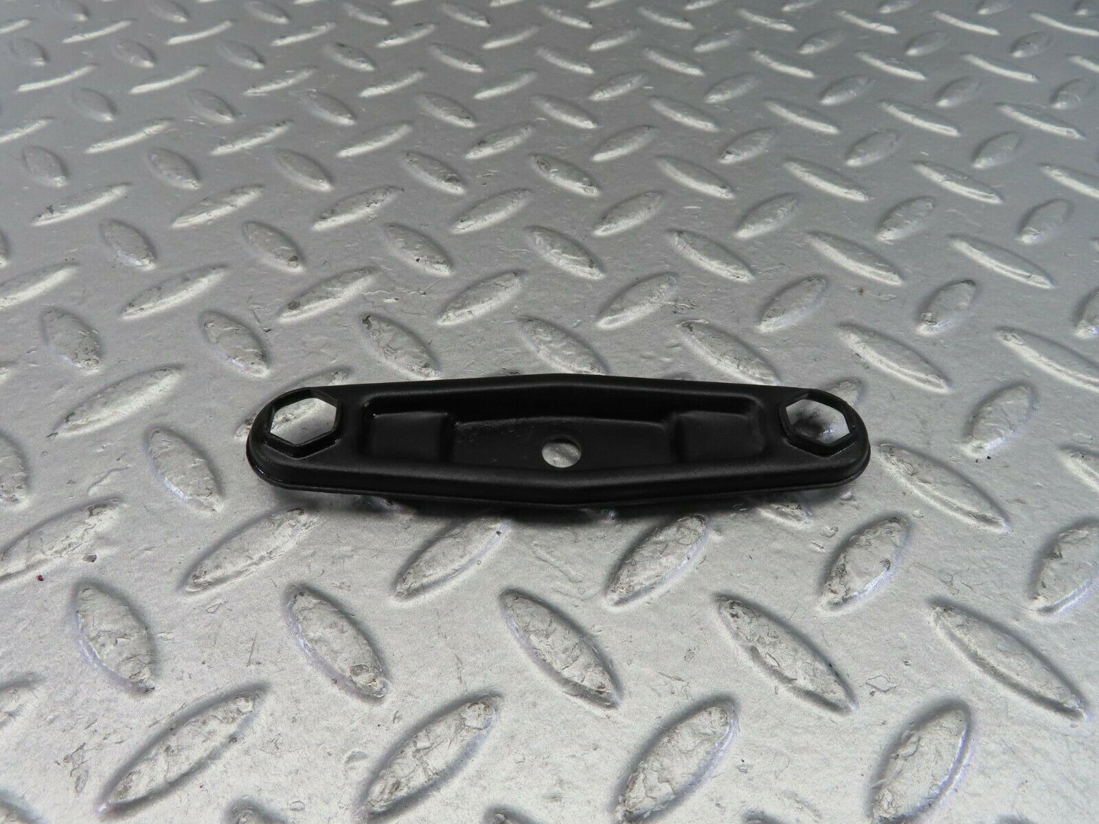 10855 Mercedes-Benz W123 230E Fuel Injector Nozzle Clamp Bracket