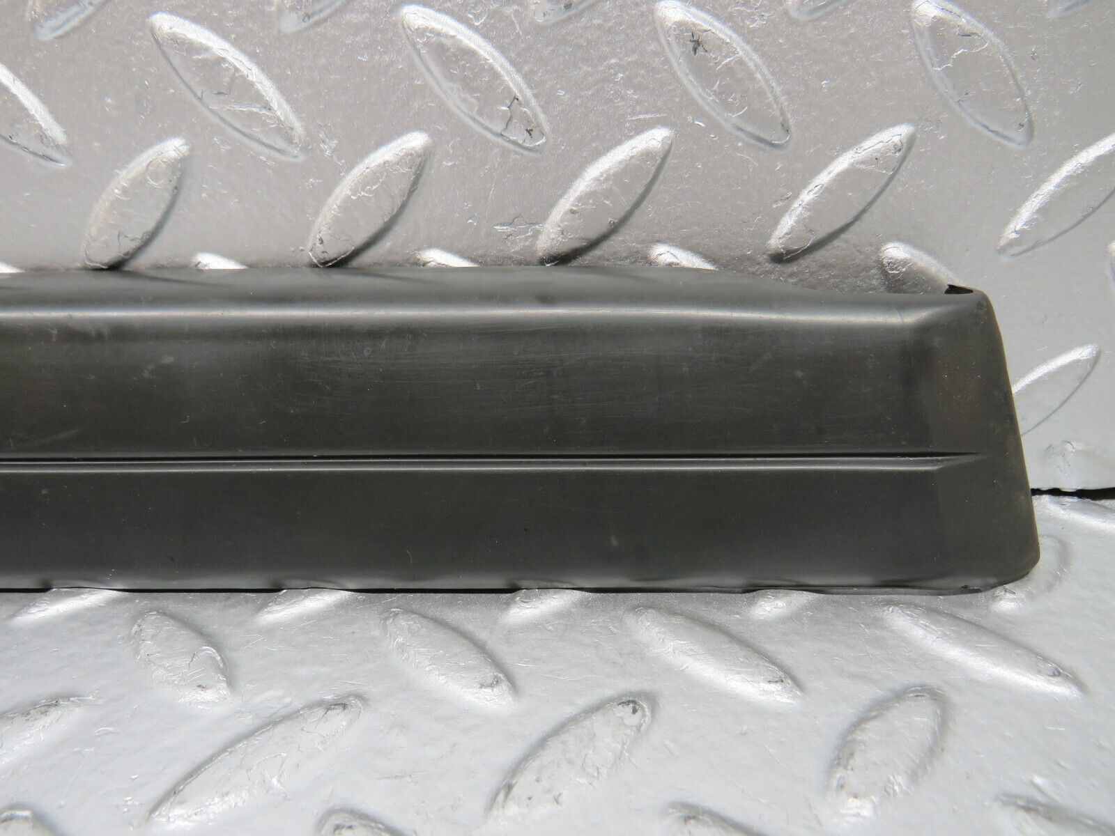 30783 Mercedes-Benz W201 190E 2.0L Front Left Fender Wing Lower Moulding Trim
