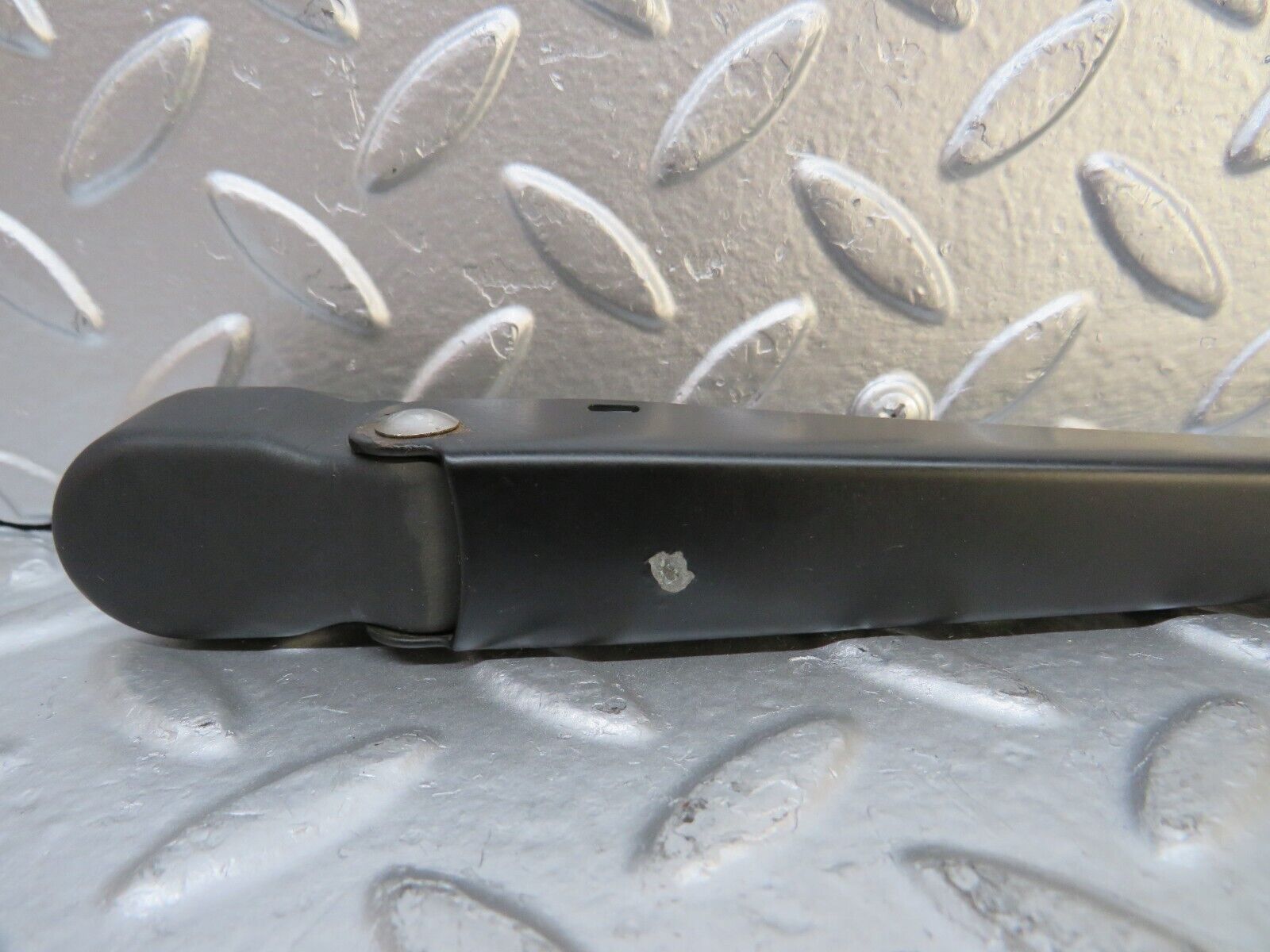 27207 Mercedes-Benz W123 280E Wiper Arm Bosch Right Side