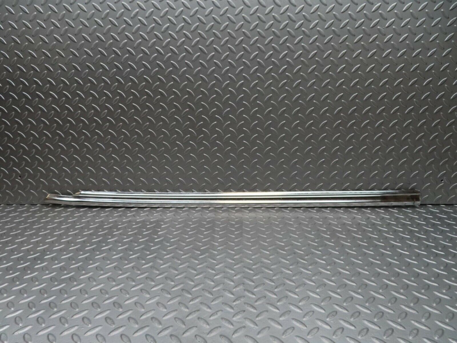 12084 Mercedes-Benz C123 230CE Coupe Left Door Chrome Moulding Trim