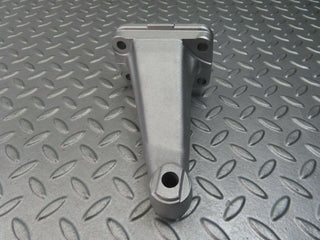 8335 Mercedes-Benz W115 Engine Mount Bracket Right Side 1152230504