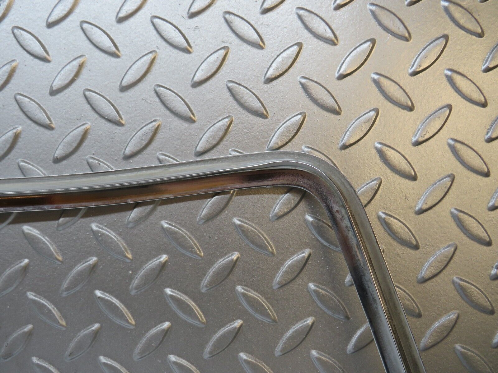 37381 Mercedes-Benz W109 300SEL Front Windscreen Chrome Frame