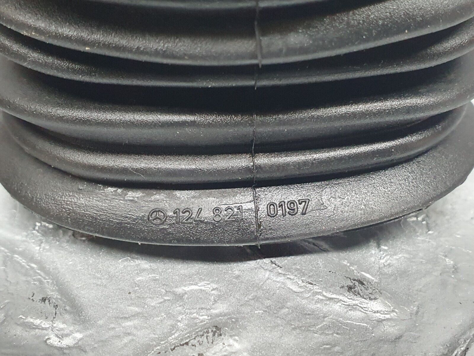 41029 Mercedes-Benz W126 300SE Front Door Wire Protector Rubber  1248210197