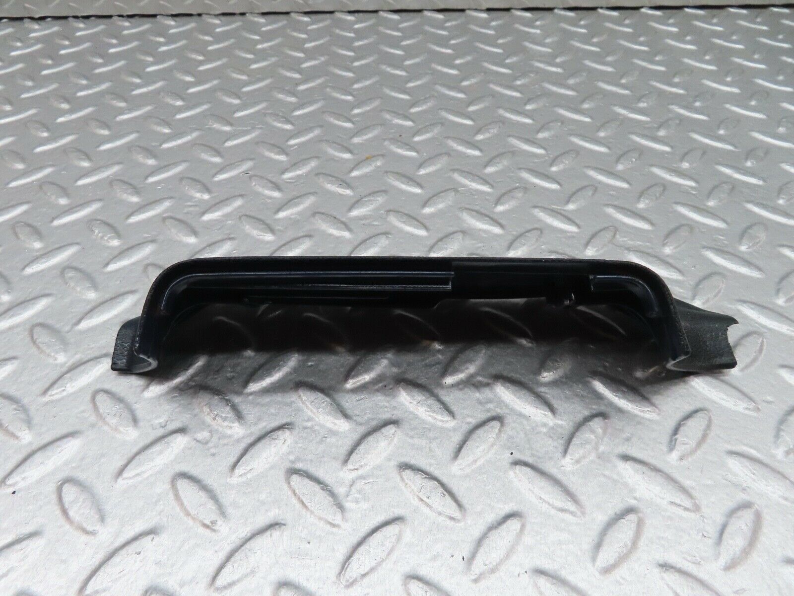 17930 Mercedes-Benz W123 200 B Pillar Bottom Cover Left Side Blue 1236920122
