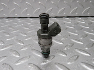 W124 Cabriolet fuel injector used OEM