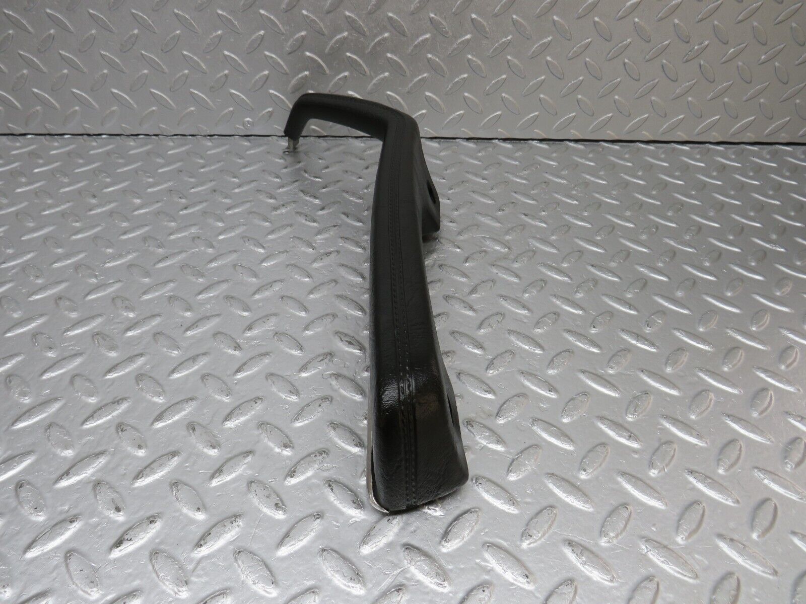 40555 Mercedes-Benz W123 300D Front Left Interior Door Handle Black 1239701701