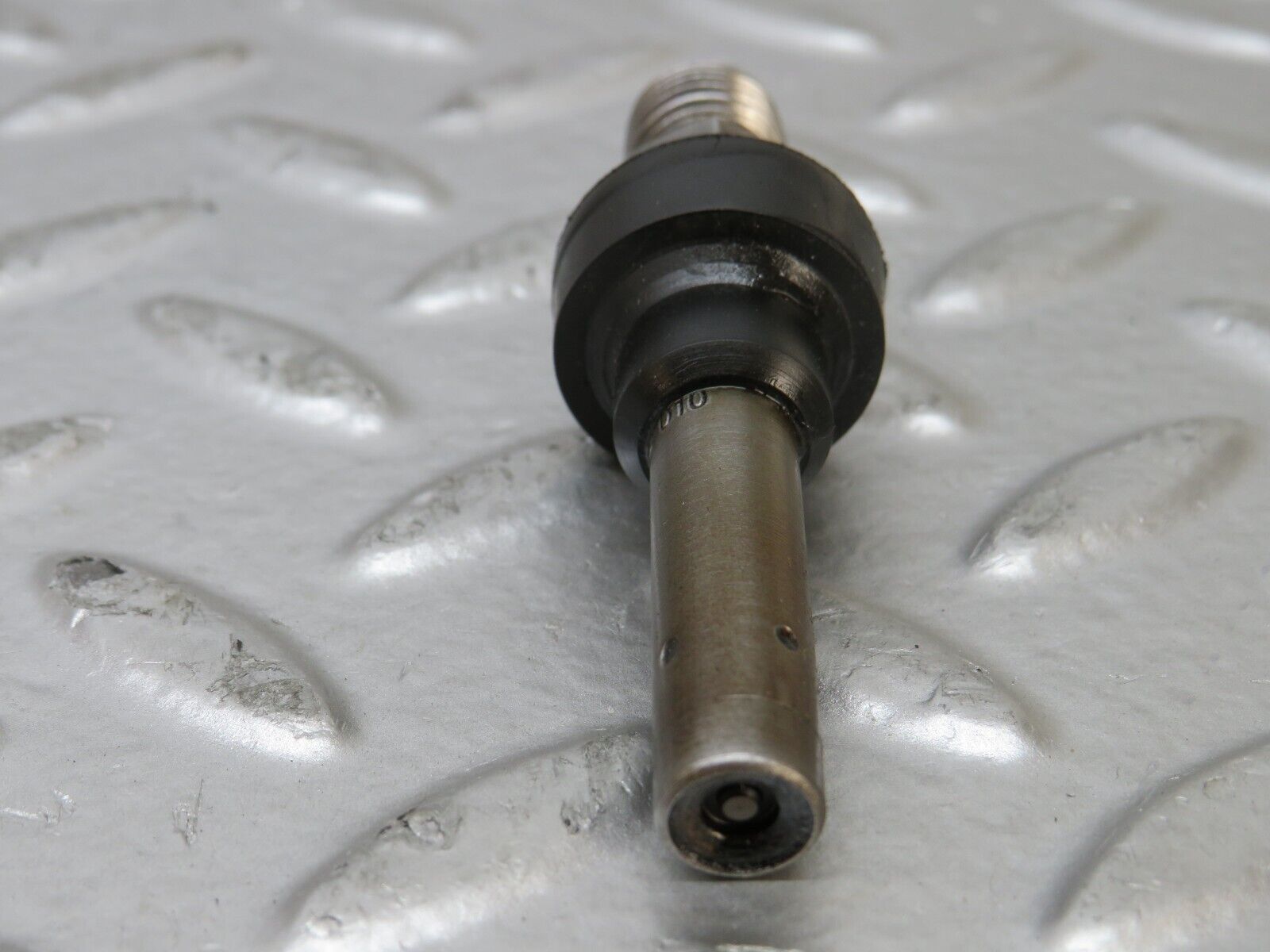 26252 Mercedes-Benz W116 450SE Fuel Injector Bosch 0437502010