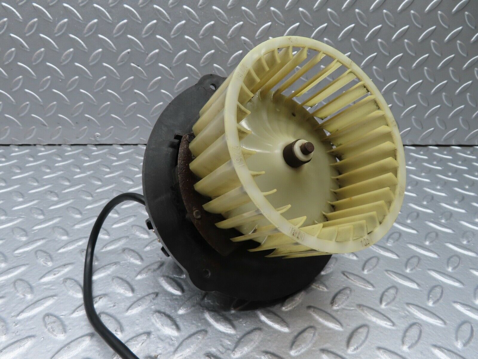 18138 Mercedes-Benz W123 200 Heater Blower Motor 1238300008