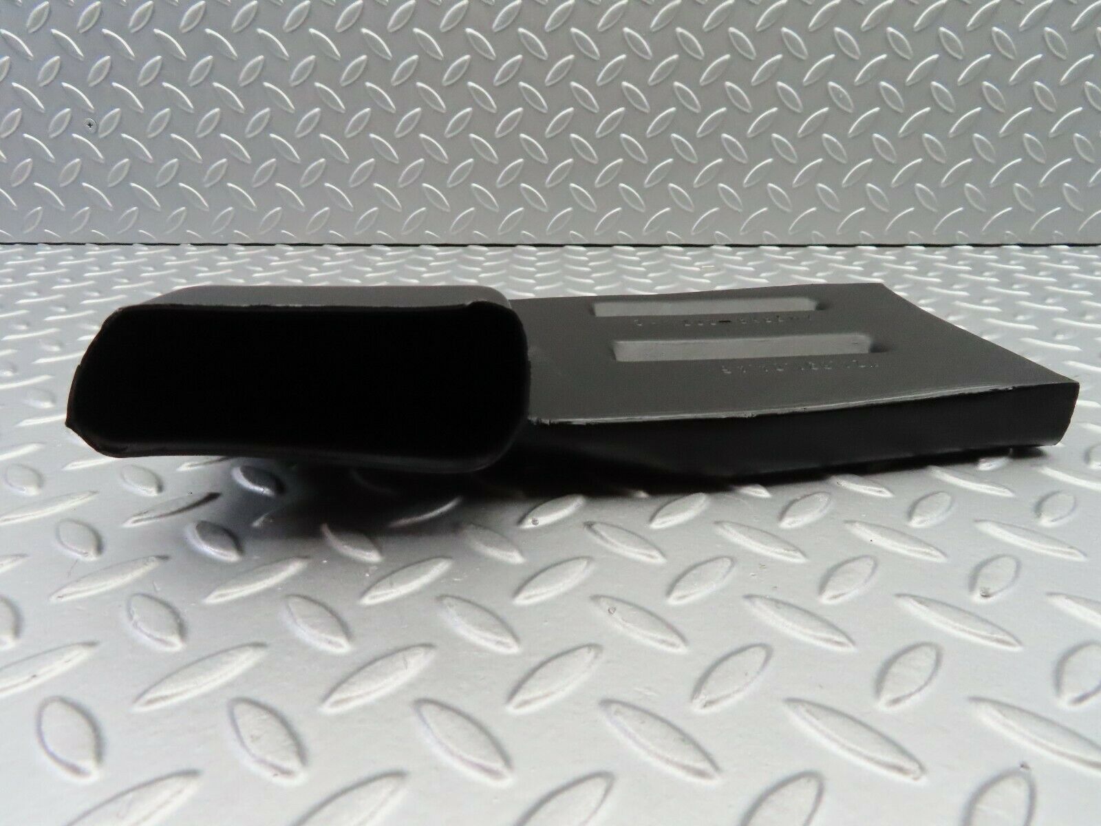 6496 Mercedes-Benz S124 E220 Wagon Ventilation Air Duct Right Side 1248310446