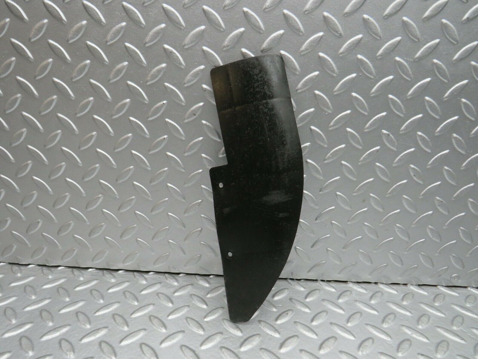 22299 Mercedes-Benz S123 280TE Rear Right Fender Wing Splash Guard 1236821171